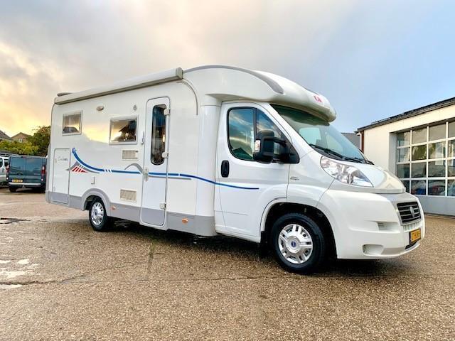 Adria ADRIATIK|Solar|Enkbedden|Camera|NETJES!, Caravans en Kamperen, Campers, Schotel, Verwarmde buitenspiegels, Airbags, 7 tot 8 meter
