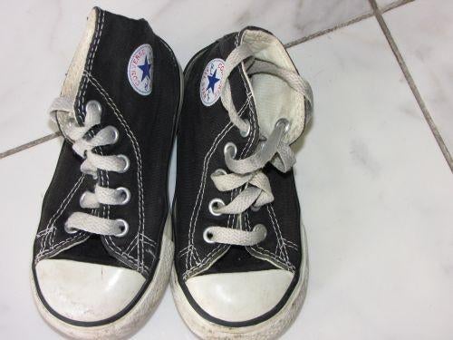 22 CONVERSE ALLSTARS zwart, Jongen of Meisje, Schoenen, Ophalen of Verzenden, Zo goed als nieuw