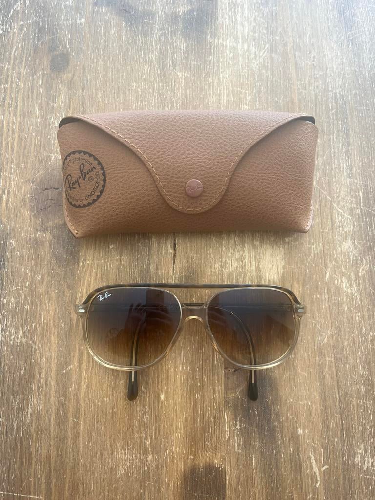 Rayban dames zonnebril, Ophalen of Verzenden, Zo goed als nieuw, Bruin, Ray-Ban