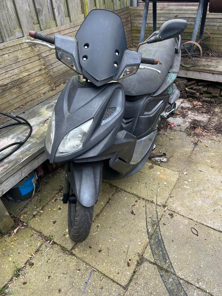Kymco scooter, Fietsen en Brommers, Ophalen, Gebruikt, Benzine, Agility