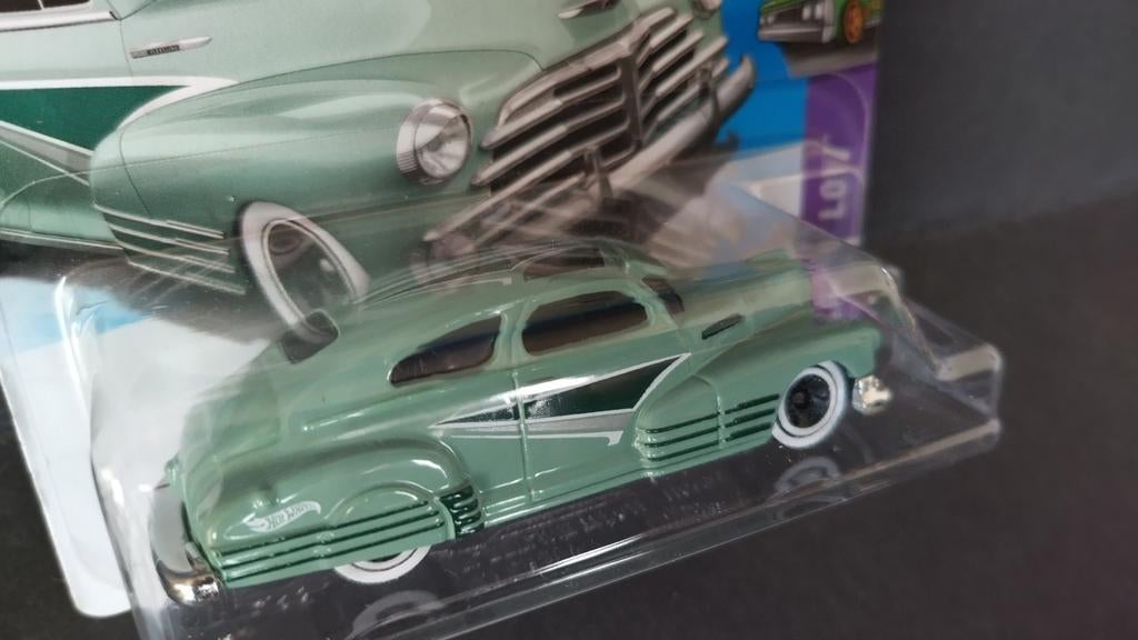 Chevrolet Chevy Fleetline 1947 1:64 Hotwheels Pol, 1186 MJ 1 NL, Auto, Verzenden, Nieuw