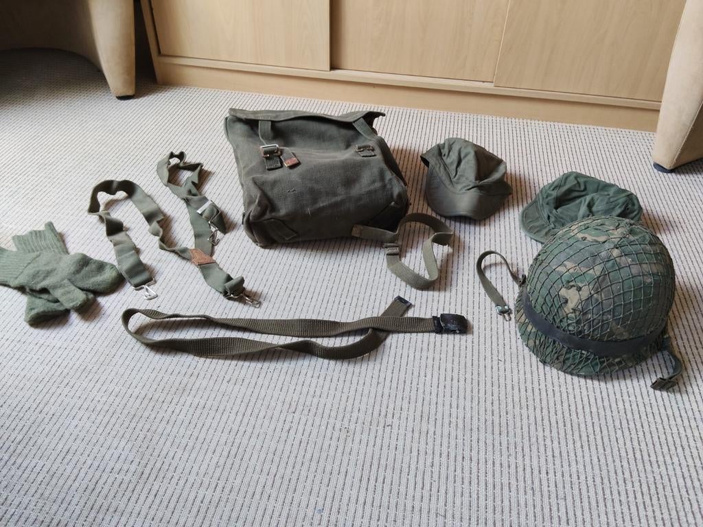 Militaire plunjebaal en uitrusting, Ophalen of Verzenden