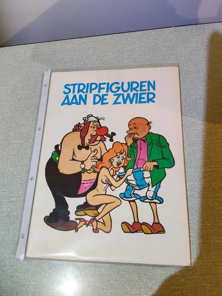 Stripfiguren aan de zwier parodie, Eén stripboek, Ophalen of Verzenden, Zo goed als nieuw