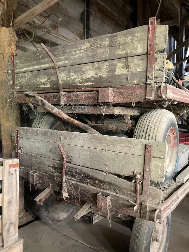 Twee gebruikte boerenwagens, Ophalen, Akkerbouw, Transport