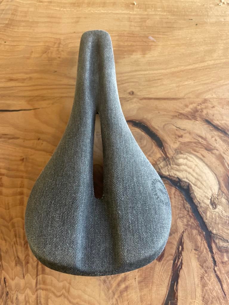 Gebruikt Specialized zadel 143 mm, Ophalen of Verzenden, Gebruikt, Racefiets, Zadel