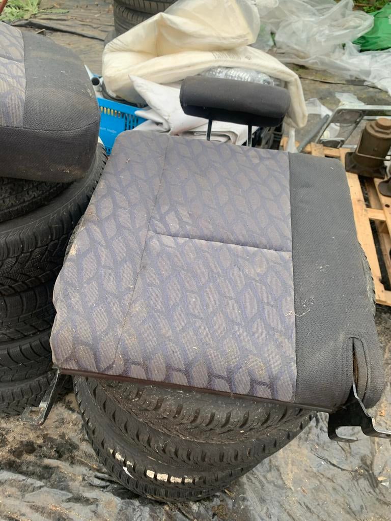 Achterstoelen en zitgedeelte Mitsubishi Pajero Pinin, Ophalen, Gebruikt, Mitsubishi