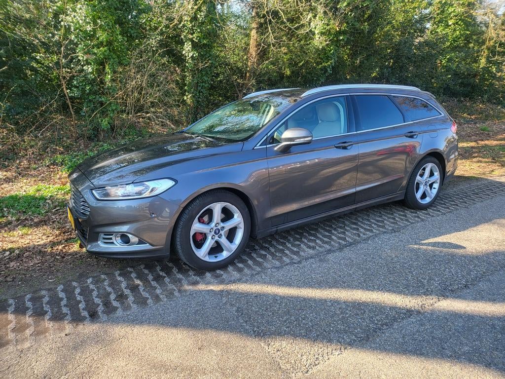 Ford Mondeo 2.0 Tdci 110KW Wagon 2015 Grijs, Auto's, Voorwielaandrijving, Euro 5, 1800 kg, Beige