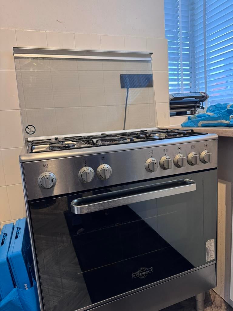 Gasfornuis 6 pits (Bestron) – gratis op te halen, Witgoed en Apparatuur, Fornuizen, Ophalen, 4 kookzones, Zo goed als nieuw, Gas