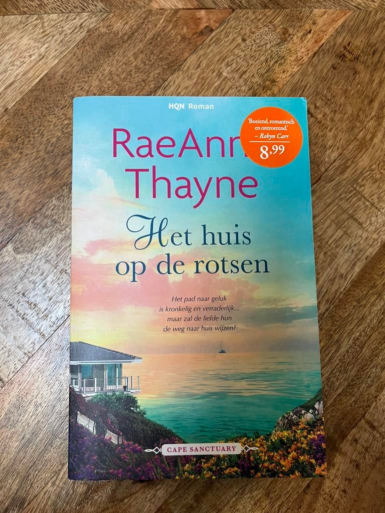 Harlequin Roman Het huis op de rotsen RaeAnne Thayne, Ophalen of Verzenden, Zo goed als nieuw, Nederland