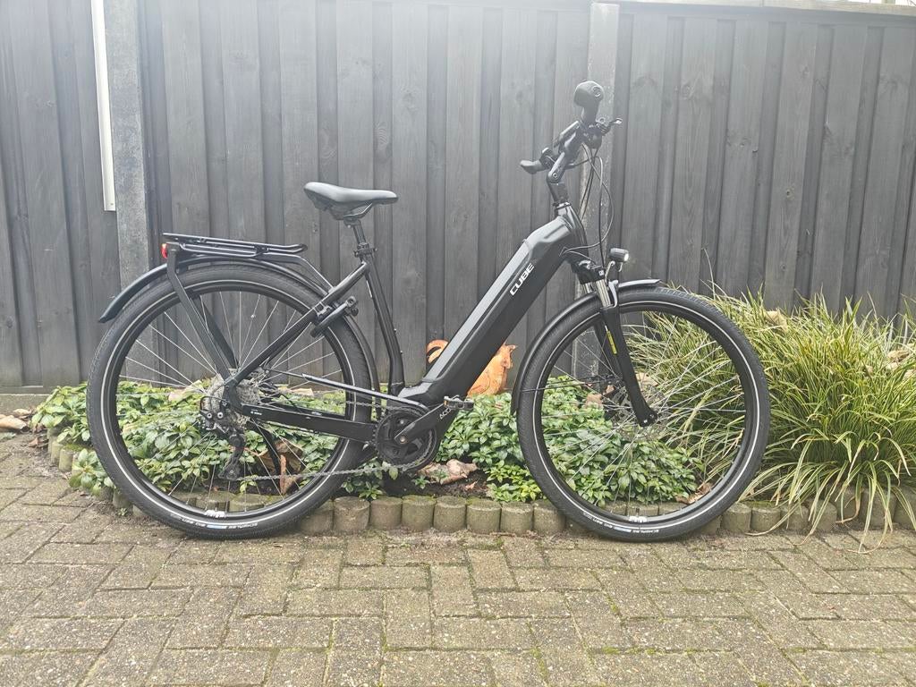 Cube Kathmandu Hybrid Pro 500, Fietsen en Brommers, Fietsen | Dames | Damesfietsen, Zo goed als nieuw, Overige merken, Versnellingen