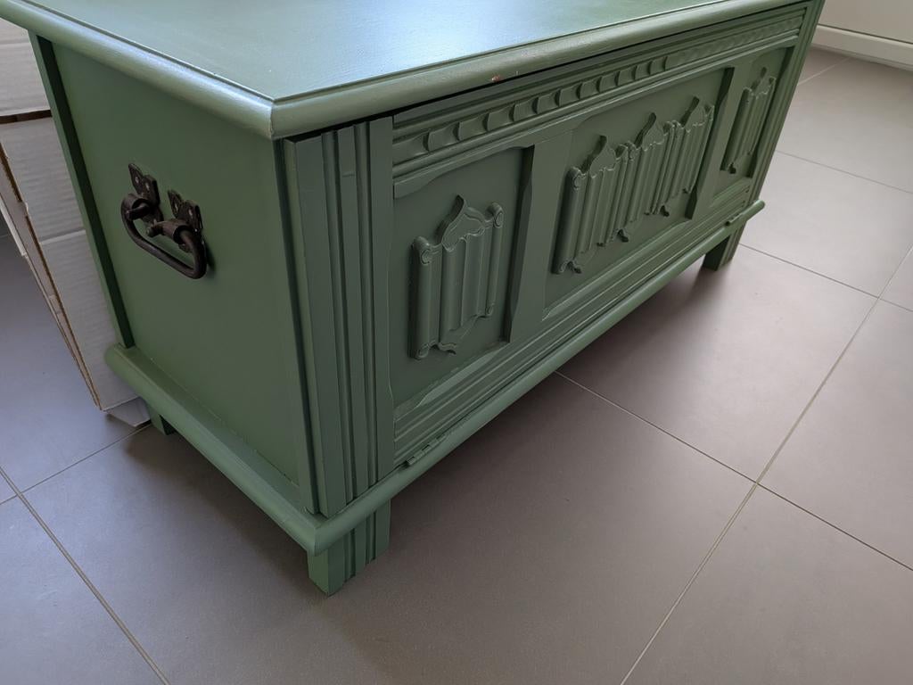 Groene dekenkist met versiersels, Ophalen, Minder dan 50 cm, 100 tot 150 cm, Zo goed als nieuw