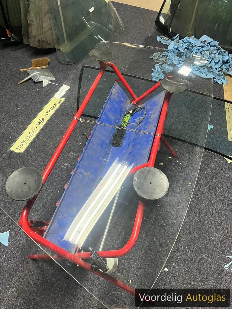 HYUNDAI STELLAR 85 - 90 VOORRUIT GELAAGD HELDER, -, -, Nieuw, Ophalen of Verzenden