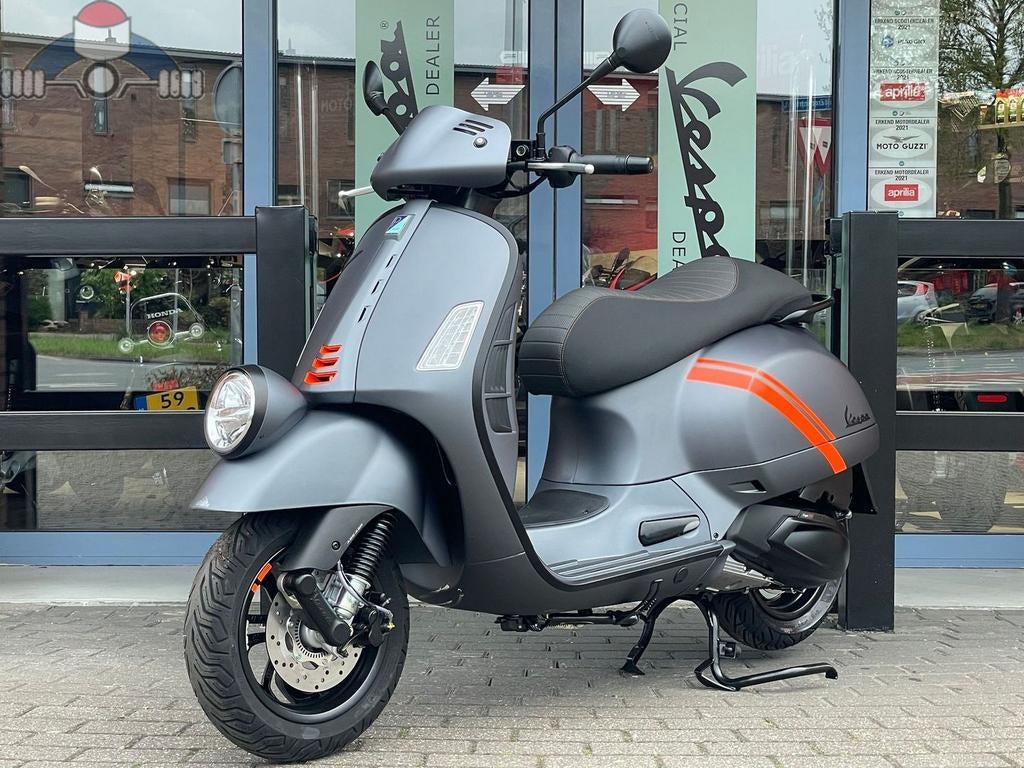 Vespa GTV 310 Grigio Travolgente Matt (2026)