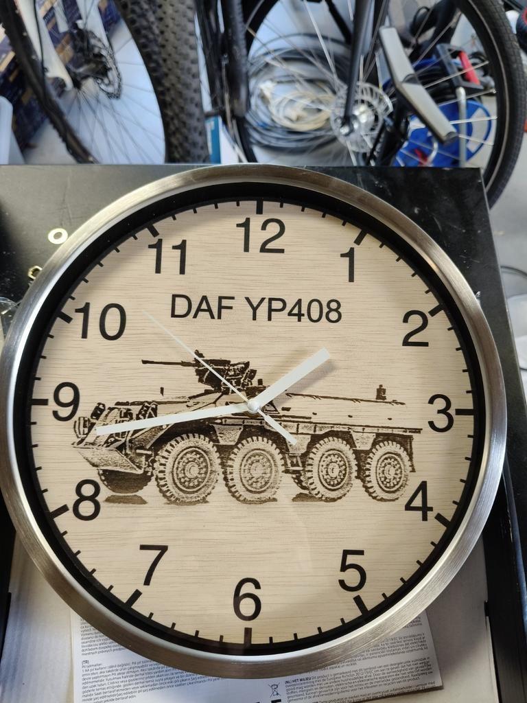 Custom made klok met rvs behuizing, Ophalen of Verzenden, Wandklok