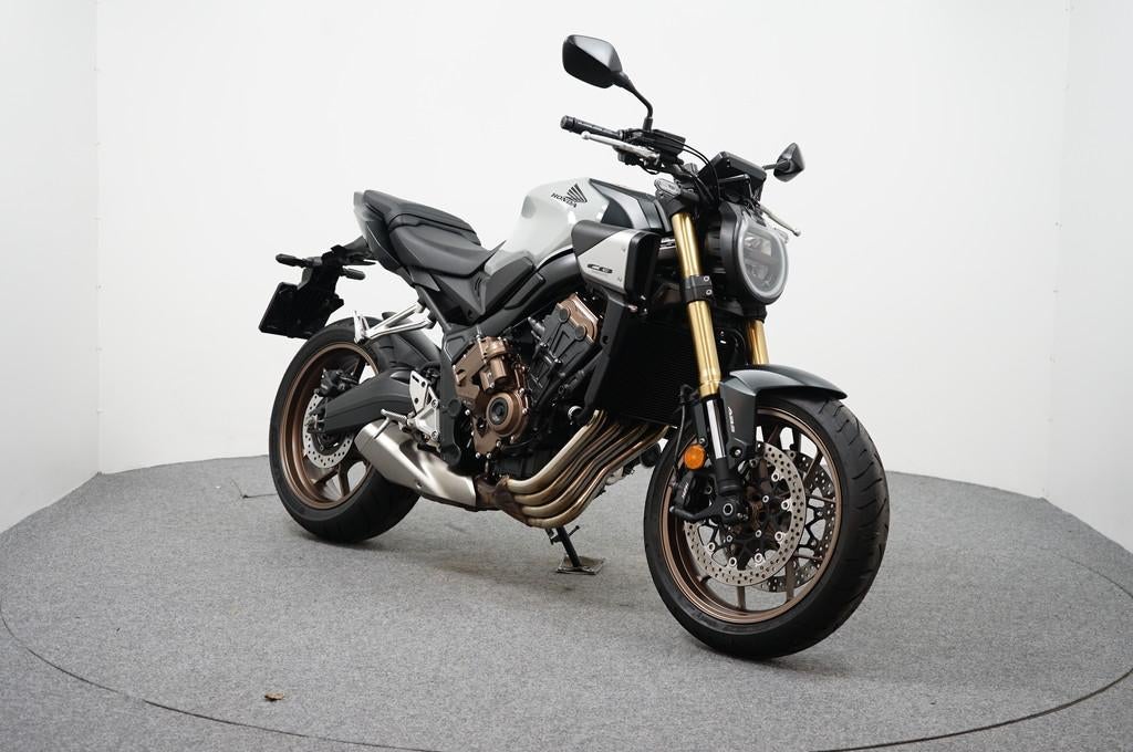 Honda CB 650 R E-Clutch (bj 2025) - foto 2