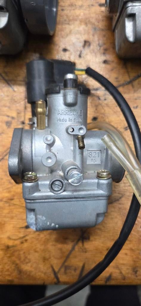 Nos Amal arreche 821/15 carburateur voor Suzuki Derbi, Ophalen of Verzenden, Nieuw, Carburateur