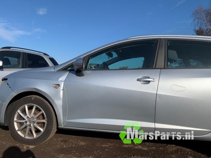 Portier 4Deurs links-voor van een Seat Ibiza (LS7Y), Gebruikt, -, Deur, -