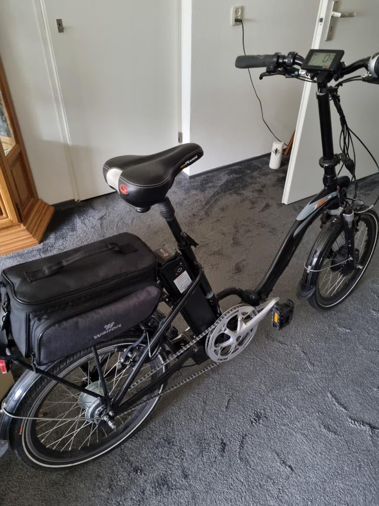 Elektrische vouwfiets z.g.a.n weinig km 40 km bereik, Caravans en Kamperen, Ophalen, Zo goed als nieuw