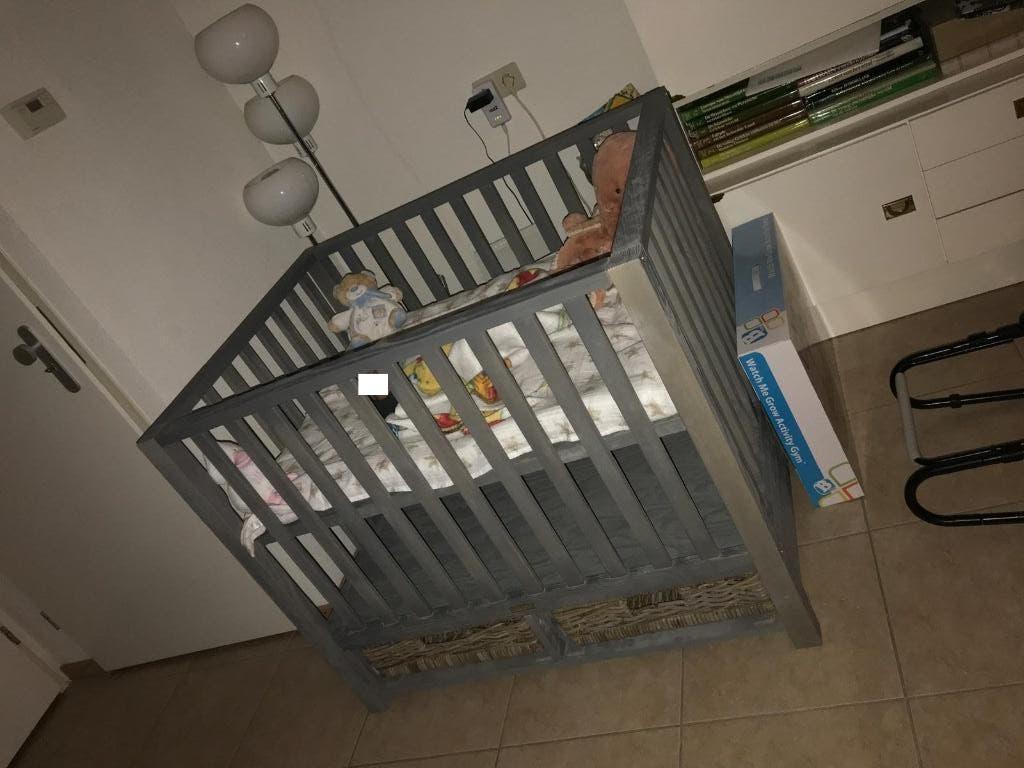 Houten grijs (antraciet) kleurige box, zo goed als nieuw, Kinderen en Baby's, Boxen, Ophalen, Zo goed als nieuw, Rechthoekig, Lade