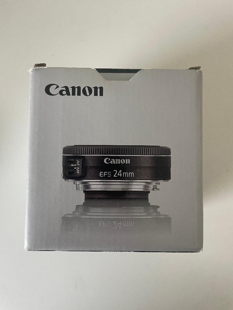 Canon EF-S 24mm f/2.8 STM Pancake Lens, Ophalen of Verzenden, Zo goed als nieuw, Groothoeklens