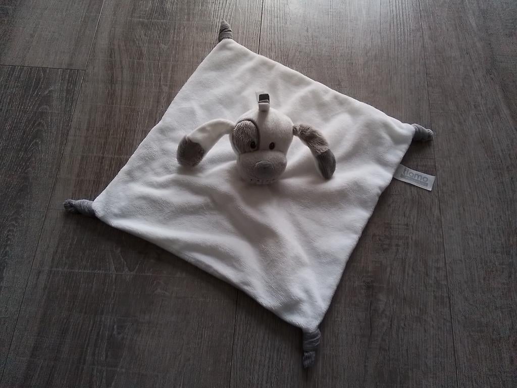 Tiamo hond knuffel, Ophalen of Verzenden, Zo goed als nieuw, Hond