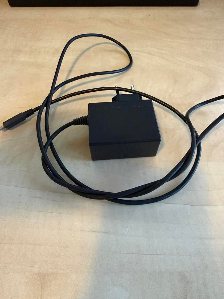 Nintendo Switch Adapter/Oplader, Spelcomputers en Games, Ophalen of Verzenden, Zo goed als nieuw