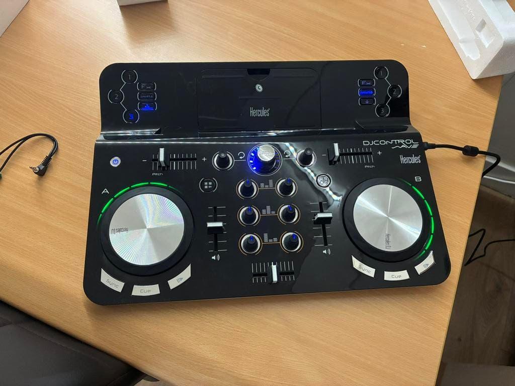 Hercules DJControl Wave - als nieuw, Muziek en Instrumenten, Dj-sets en Draaitafels, Ophalen of Verzenden, Zo goed als nieuw, Dj-set