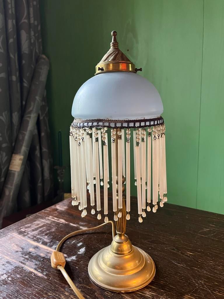 Vintage tafellampje met blauw glas en kralen, 39 cm, Antiek en Kunst, Antiek | Lampen, Ophalen