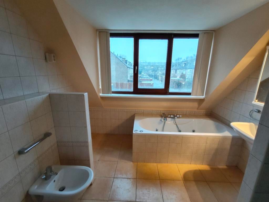 Inbouw Whirlpool Bubbelbad, Huis en Inrichting, Badkamer | Complete badkamers, Ophalen, Gebruikt, Met bad