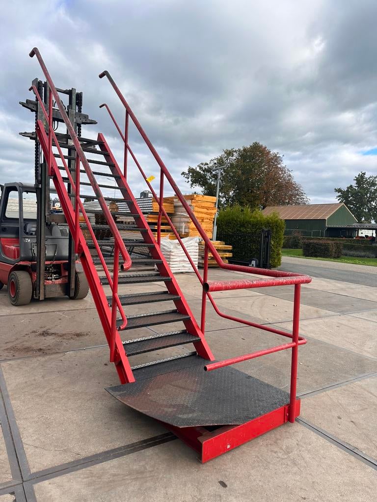 Stalen bordestrap steektrap wenteltrap trap trappen 54, Ophalen of Verzenden, 2 tot 4 meter
