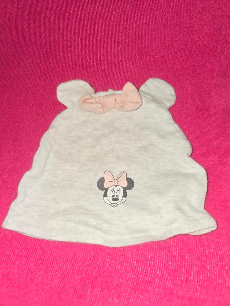 Minnie Mouse mutsje - Zo goed als nieuw, Meisje, Minnie Mouse, Jurkje of Rokje, Ophalen of Verzenden