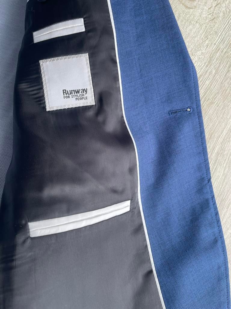 Runway Kostuum (50), Kleding | Heren, Kostuums en Colberts, Ophalen of Verzenden, Zo goed als nieuw, Maat 48/50 (M), Blauw