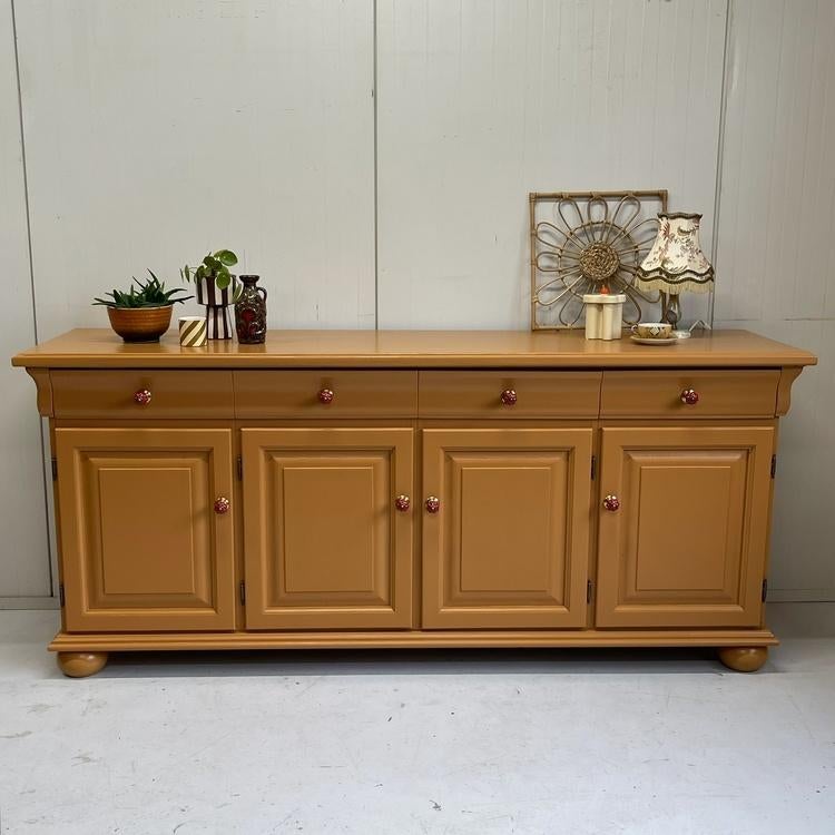 Restyle massief houten dressoir wandkast Little Green orange, Huis en Inrichting, Kasten | Dressoirs, Ophalen, Gebruikt, Landelijk modern