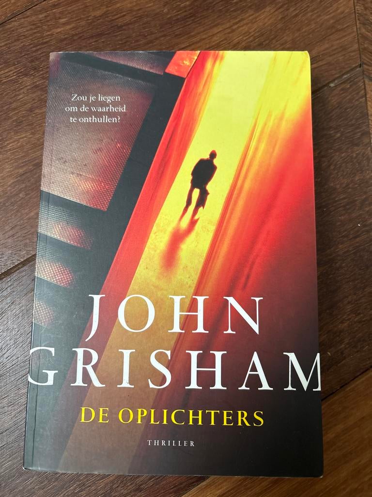 De Oplichters - John Grisham Thriller, Ophalen of Verzenden, Nederland
