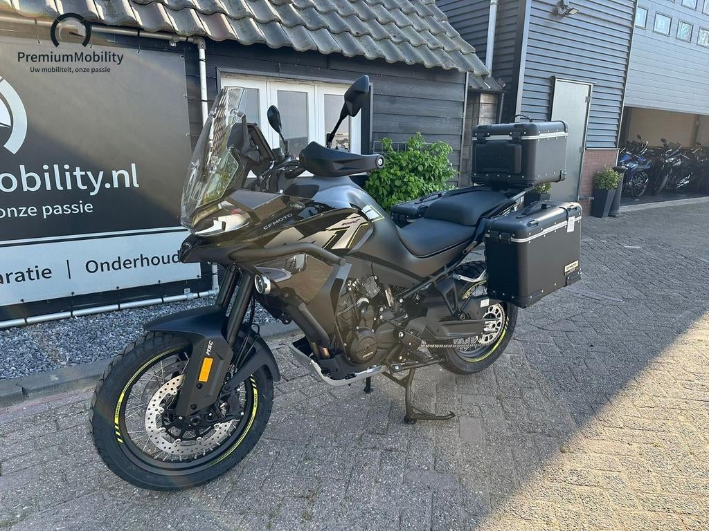 CFMOTO 800MT EXPLORER GT (GEM BLACK) - foto 2