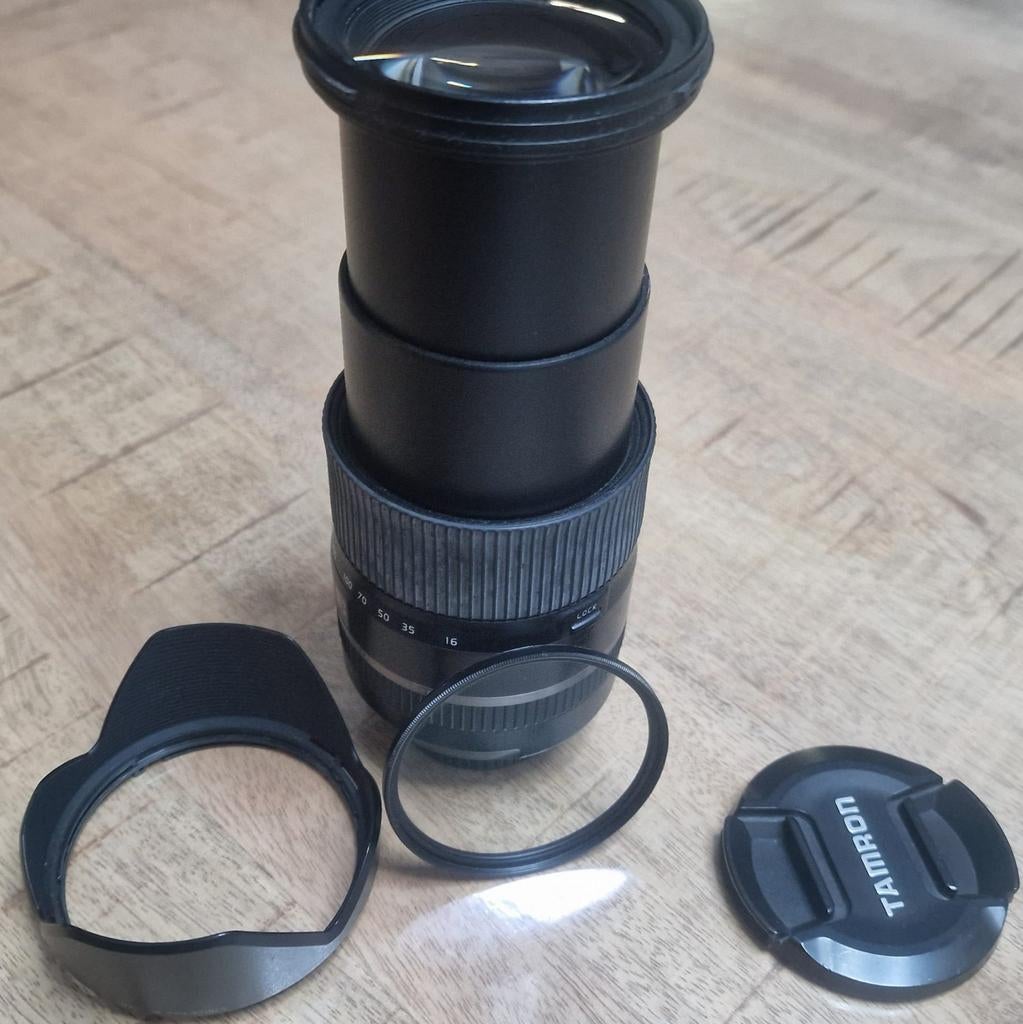 Te koop tamron lens.
16/300mm., Ophalen, Zo goed als nieuw, Telelens