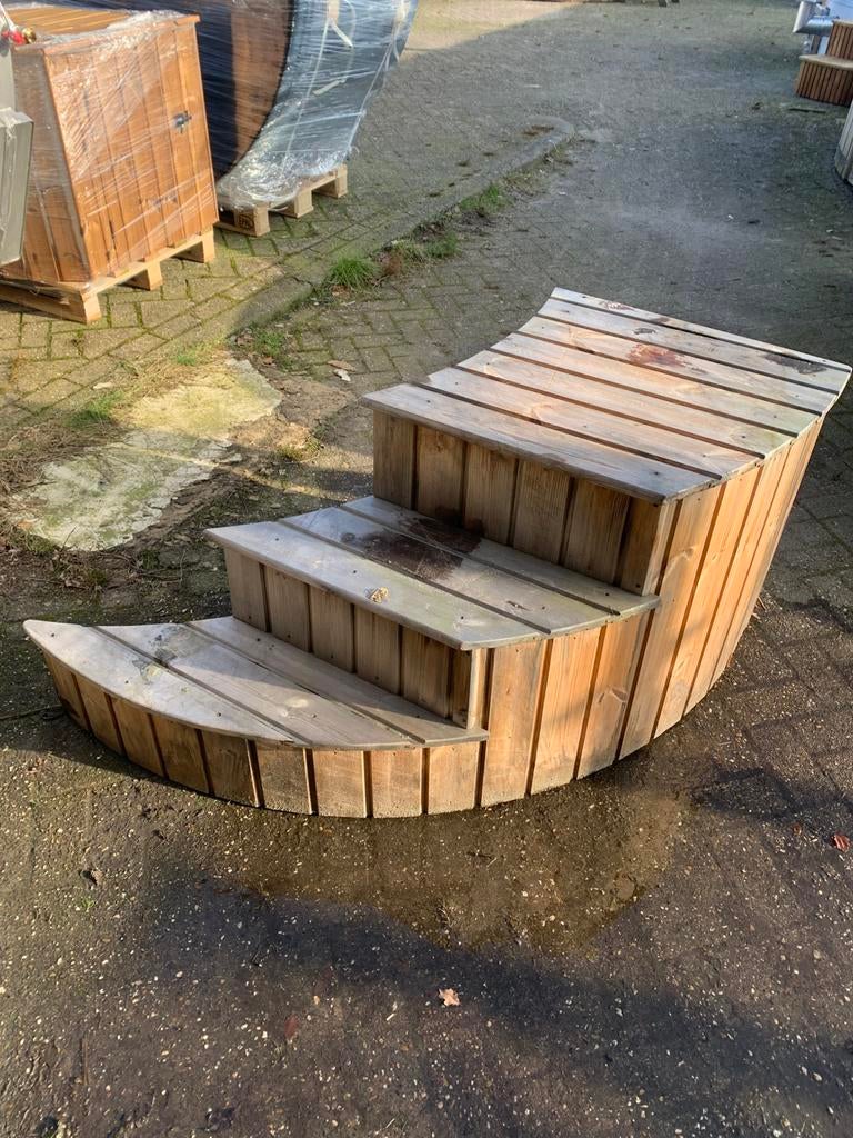 Luxe grote trap voor een ronde hottub of zwembad - thermo, Ophalen, 7921ae, Ladder, Info@fastfair.net