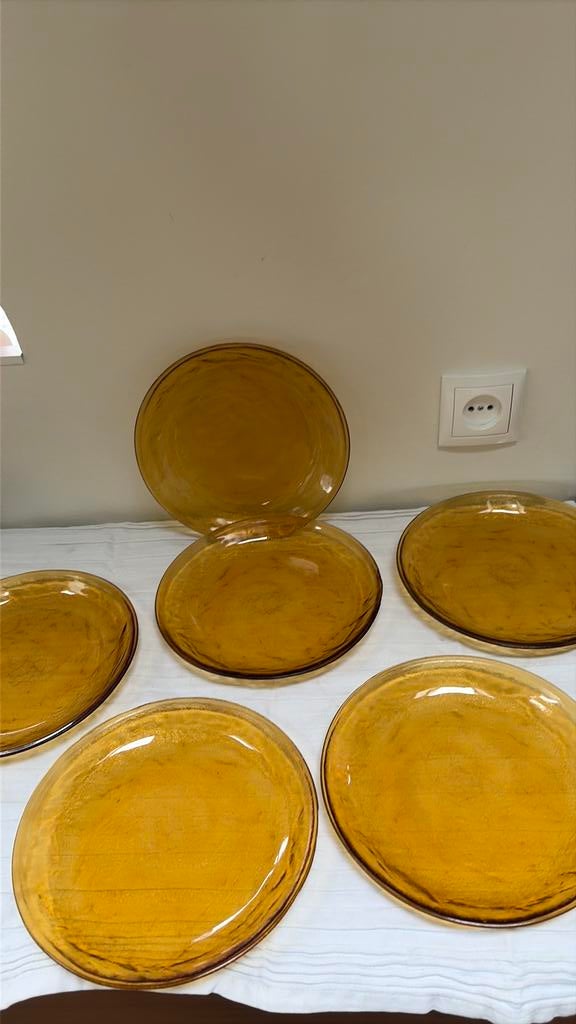 6 borden Sierra amber van Arcoroc, Ophalen of Verzenden, Zo goed als nieuw, Overige stijlen, Bord(en)