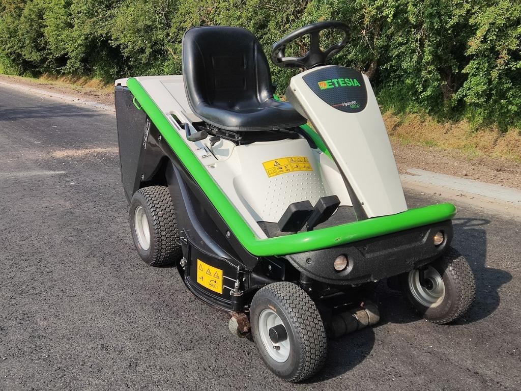 ETESIA zitmaaier (type Bahia Hydro 80, KAWASAKI motor, etc.), Gebruikt, Etesia, Opvangzak, 90 tot 120 cm
