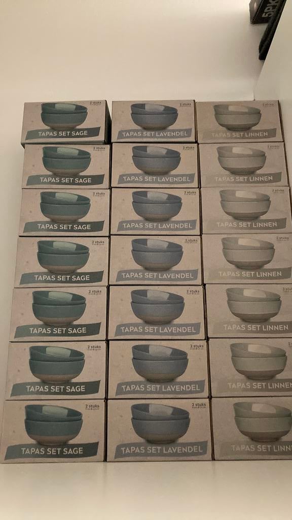 Partij van 21 x 2 tapas schaaltjes nieuw in doos 3 kleuren, Huis en Inrichting, Keuken | Servies, Nieuw, Ophalen of Verzenden