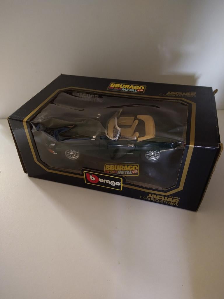Bburago Jaguar E Cabriolet (1961) Modelauto, Ophalen of Verzenden, Zo goed als nieuw, Auto, Bburago