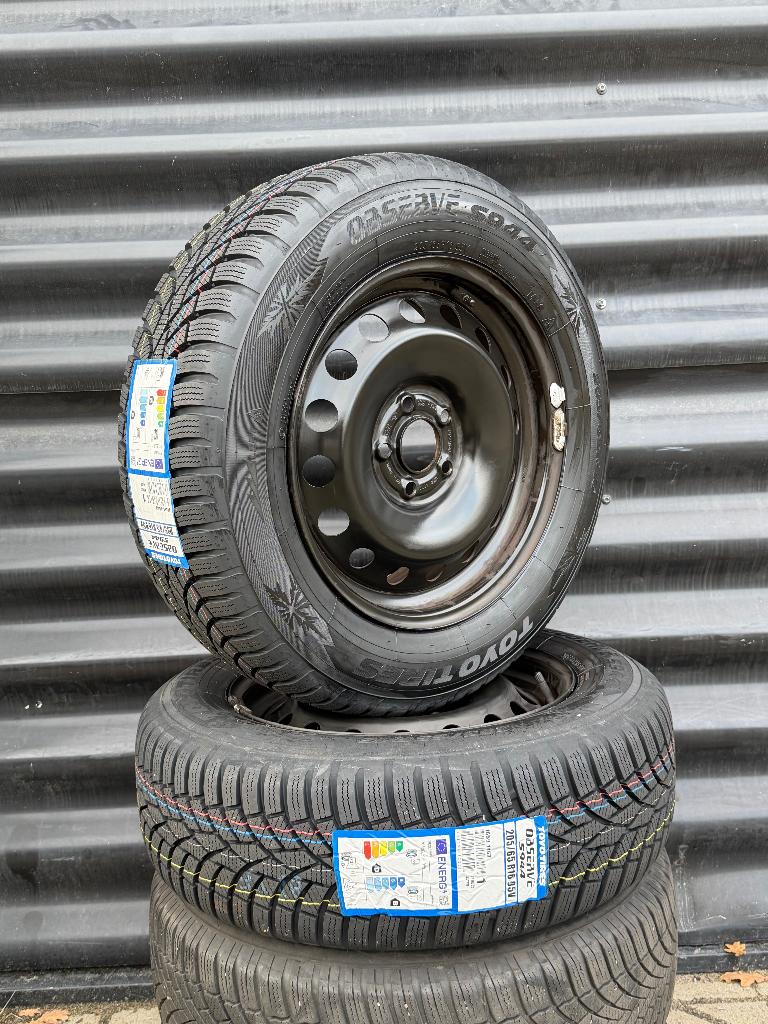 16 orig staal ford puma 2024 velgen NWE winterbanden, Auto-onderdelen, Banden en Velgen, Ophalen, 16 inch, Winterbanden, Band(en)