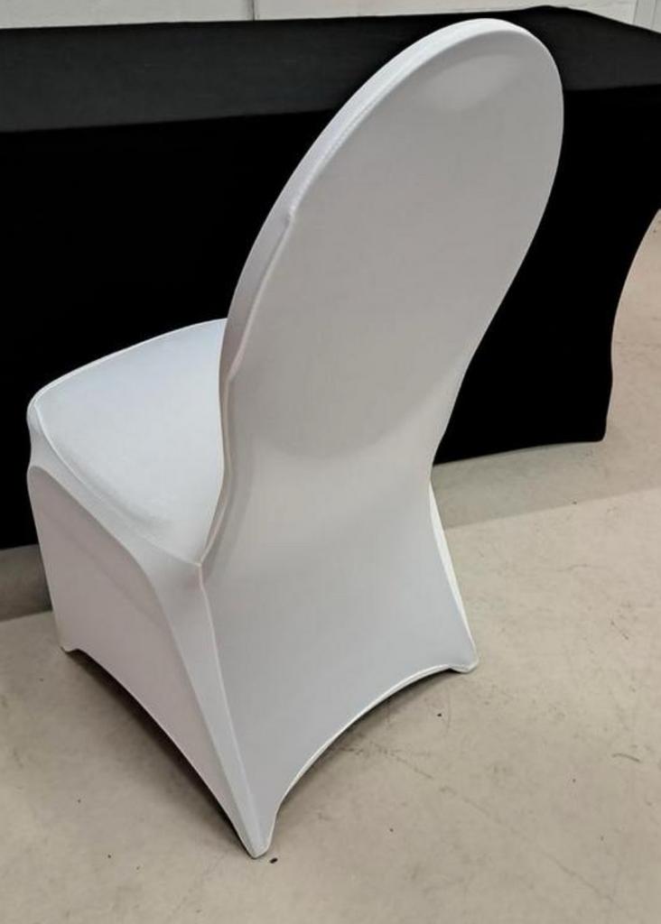 Stoelhoezen te HUUR, Ophalen, Zo goed als nieuw, Eén