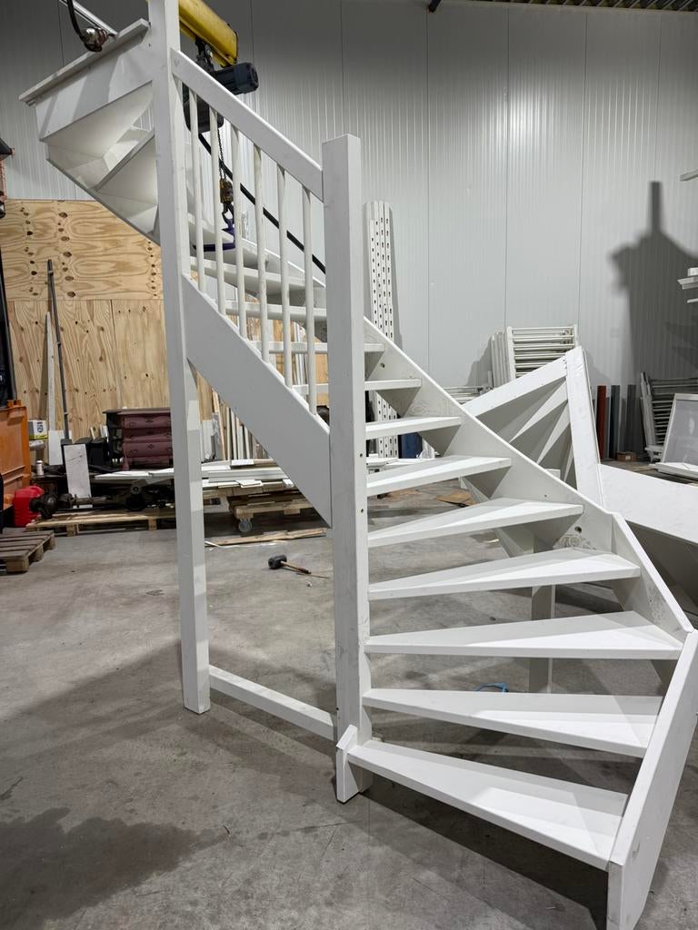 Halfslag trap 2870 hoog, Doe-het-zelf en Verbouw, Ophalen of Verzenden, Zo goed als nieuw, 2 tot 4 meter