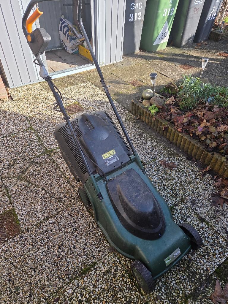 Grasmaaier, Gebruikt, Elektrische grasmaaier, Opvangbak, 30 t/m 39 cm