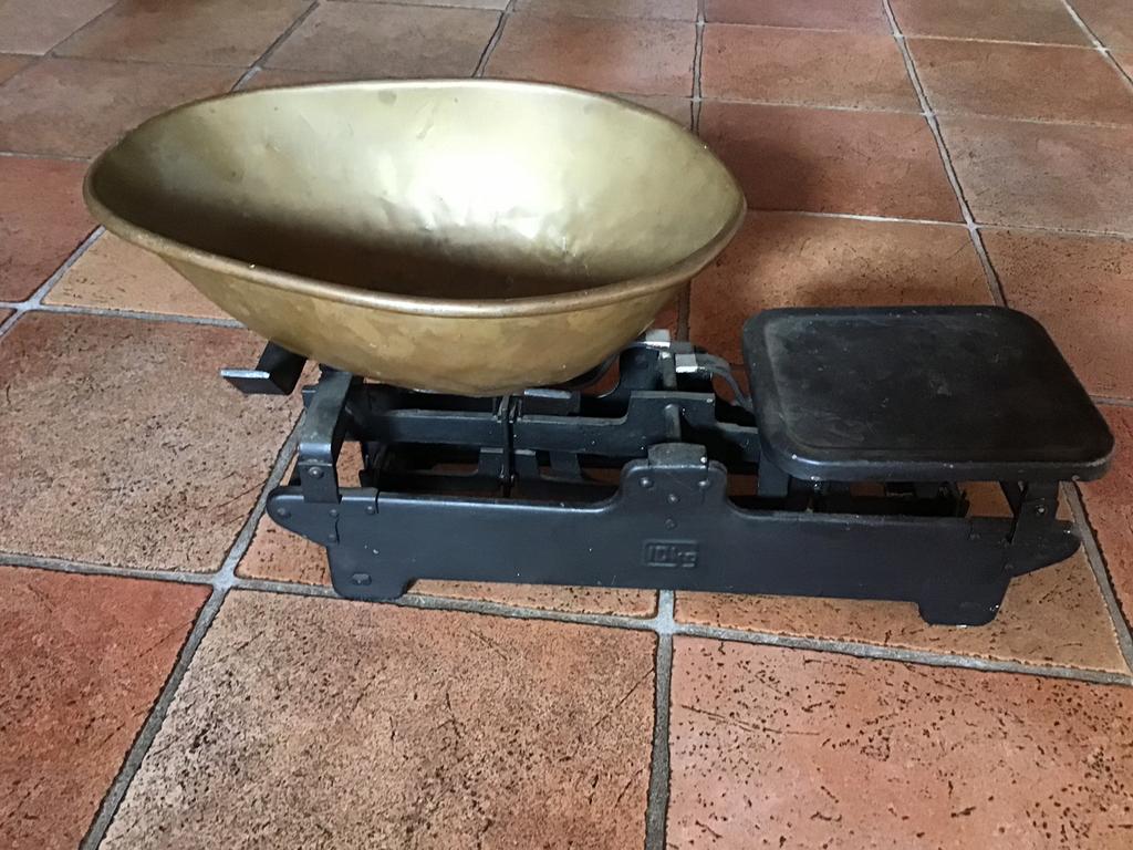 Antieke weegschaal, Witgoed en Apparatuur, Weegschalen, Ophalen of Verzenden, Zo goed als nieuw