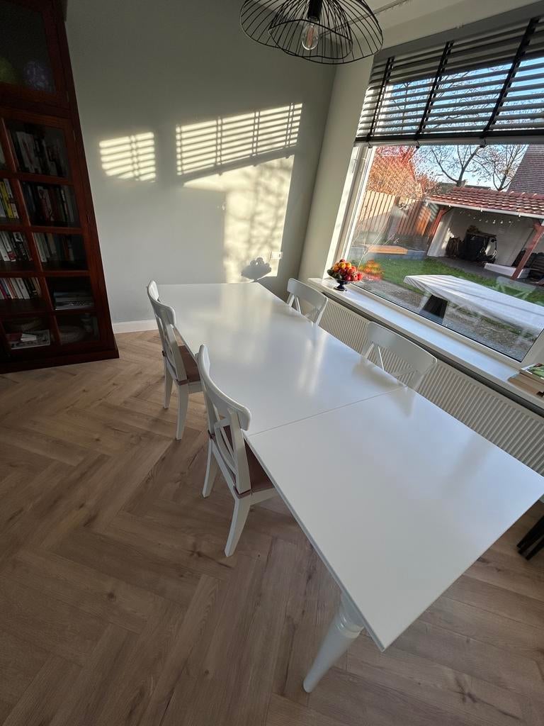 Ikea Eettafel Ingatorp ( uitschuifbaar ) met stoelen -ZGAN, Ophalen, 200 cm of meer, 50 tot 100 cm, Zo goed als nieuw