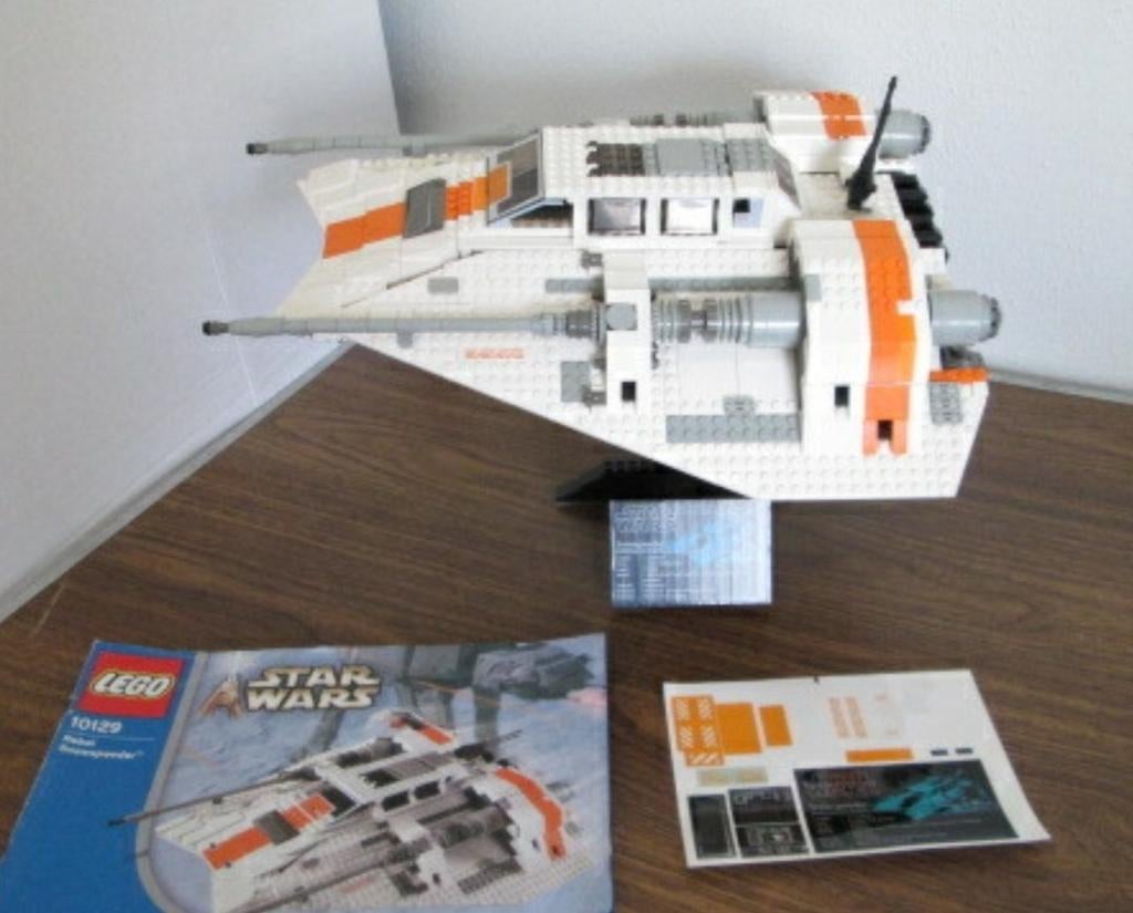 LEGO UCS SNOWSPEEDER 10129 nieuwstaat zeldzaam, Ophalen, Zo goed als nieuw
