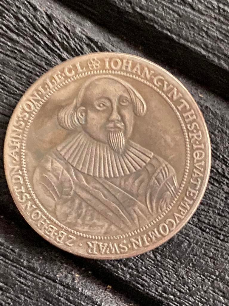 Grote penning munt man met kraag, Postzegels en Munten, Penningen en Medailles, Ophalen of Verzenden, Overige materialen