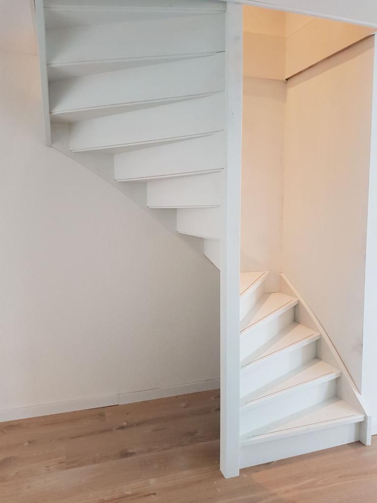 TRAP OP MAAT BINNEN 1 WEEK GELEVERD maat trap vaste trappen, Doe-het-zelf en Verbouw, Ophalen of Verzenden, Nieuw, Trap, 2 tot 4 meter